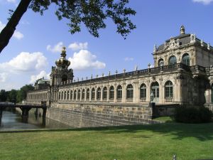 Dresdner Zwinger (C) Ulricke Jonack / PIXELIO